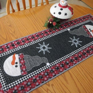 Quilted snowman table runner, Buffalo plaid winter home decor, Snowflakes, Christmas gift, Holiday present image 1