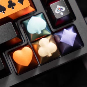 Poker, 3D gebogen CNC aluminiumlegering metalen gepersonaliseerde keycaps voor speelkaarten, cadeaus voor gamers, ambachtelijke keycaps