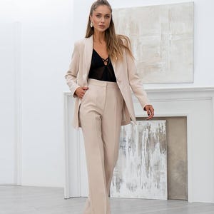 Two-Piece Suit Set: Blazer & Pants. A Classic and Formal Business Suit for Women, Perfect for Office Wear, Casual Elegance or Formal Events