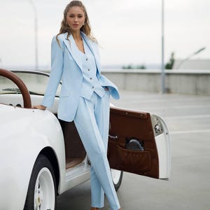 Stylish Three-Piece Women&#39;s Suit – Elegant Set, Classic Blazer, Vest, and Pants. Office Wear, Business Meetings, Formal Occasions