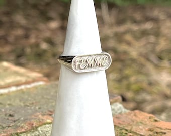 Sterling Silver Femme Ring