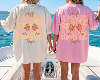 Aperol Spritz Tour T-Shirt Damen – Oversized Sommer Shirt mit Rückenprint – JGA, Mädelsurlaub, Festival, Urlaub, Party Outfit