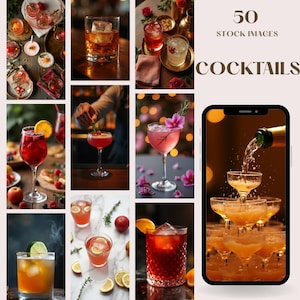 Può includere: Una collezione di 50 immagini stock di cocktail. Le immagini presentano una varietà di cocktail, tra cui un cocktail rosso con una ciliegia come guarnizione, un cocktail chiaro con cubetti di ghiaccio, un cocktail rosa con un fiore come guarnizione e un cocktail allo champagne.