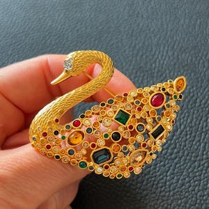 Vintage Swarovski Crystal Encrusted Swan Pin Brooch Signed Anniversary Pin