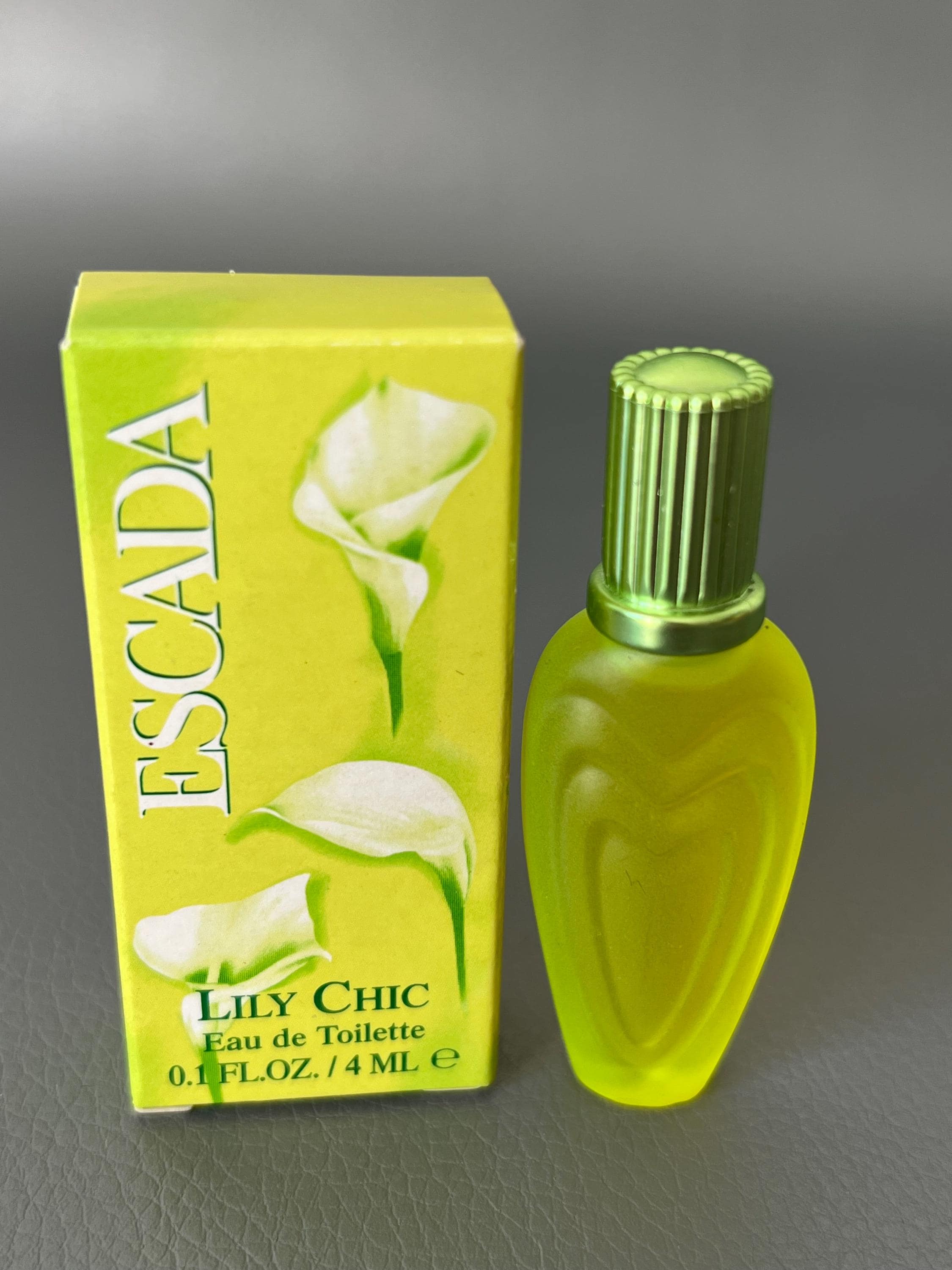 【エスカーダ】ESCADA Lily Chic 50ml 香水 ESCADA Lily Chic Eau De Toilette - Special Edition (1 Fl Oz