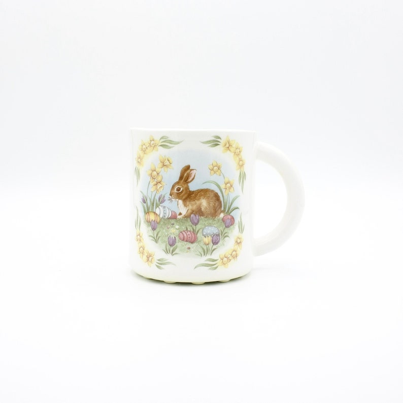 Lapin de Pâques citant des œufs : tasse florale en céramique tasse à thé faite main Adorable idée cadeau de panier de Pâques printanier image 1