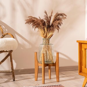 indoor plant stand in wood mid century modern style, handmade plant stand for living room, short plant stand for pot, solid hardwood stand