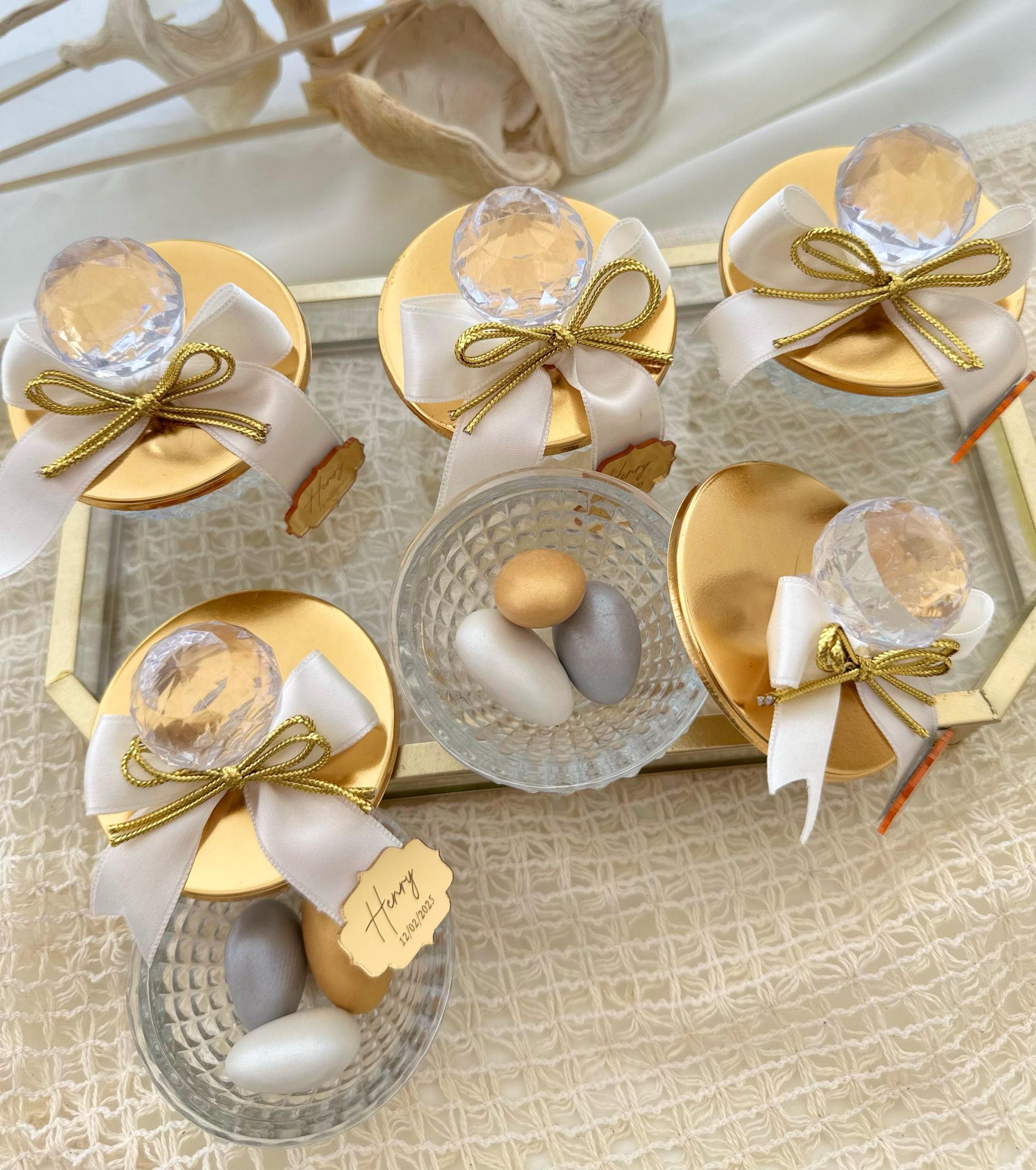 Luxury Gold Crystal Glass Wedding Favor Jars – Personalized Mirror Tag & Elegant Ribbon Gift