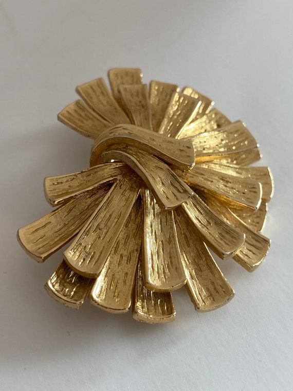 Corocraft Vintage Modernist Brushed Gold Brooch