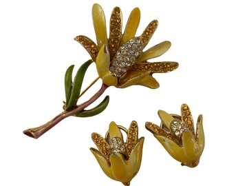 BSK yellow flower parure set - enamel rhinestone brooch and earrings - yellow flower pin