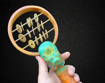 Sistro egipcio de la diosa leona Sekhmet, fabricado en Egipto