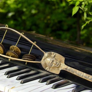 Ancient Egyptian Hathor Sistrum Rattle Handmade Replica Temple Instrument Goddess Hathor Decor Sacred Sound Ritual Tool Made In Egypt