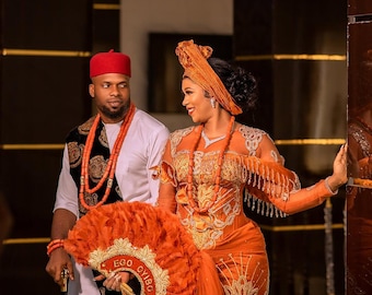 Afrikansk brudtärna dekorativ handhållen fjäder nigeriansk festfavörfläkt, traditionell brudhandfläkt, bröllopstillbehör, present till brud
