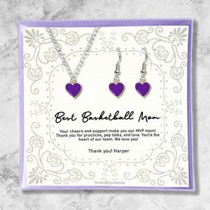 Regalo personalizado para mamá de baloncesto, tarjeta para mamá de baloncesto con collar y/o aretes, regalo personalizado para mamá de baloncesto, día del juego