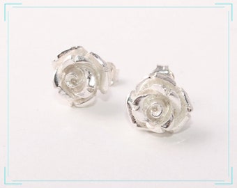 Rose buds stud Earrings - sterling silver-  flower-Vintage look- Ready to ship