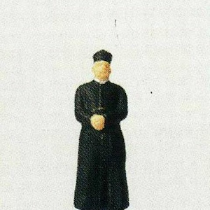 Preiser 28076 HO Scale Individual Figures - Religious People Priest