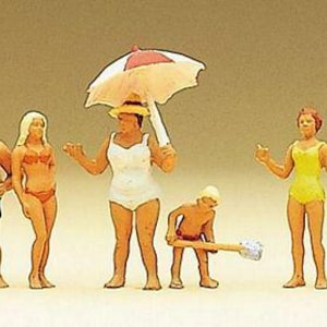 Preiser 10283 HO Scale Recreation & Sports -- Family At The Beach