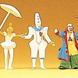 Preiser Circus Preiser 20254 HO Scale Circus Figures Ring Master, Clowns (2), Animal ...