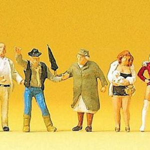Preiser 10346 HO Scale Spectators -- Night People pkg(7)