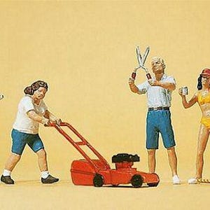 Preiser 10464 HO Scale People Working -- Hobby Gardeners
