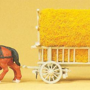 Preiser 30477 HO-skala hästdragen vagn hövagn med förare och last