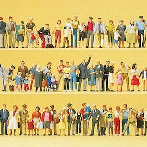 Preiser 13002 HO Scale Pedestrians - Bulk Set On Streets & Squares
