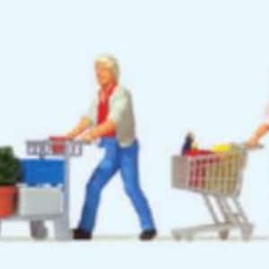 Preiser 10722 HO Garden Shoppers z wózkami (4)