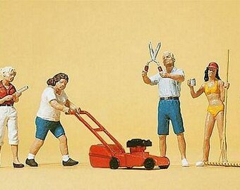 Preiser 10464 HO Scale People Working Hobby Gardeners