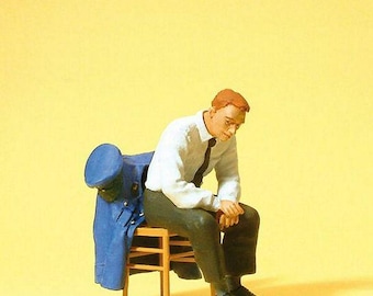 Preiser 45510 Escala G - Trabalhadores, DB Railway - Figura Oficial Sentada
