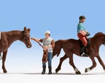 Noch 15630 HO Escala Equestres -- 4 Pessoas e 4 Cavalos