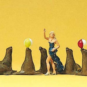 Preiser 20260 HO Scale Circus Figures Sea Lions w/Lady Trainer