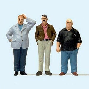 Preiser 44906 G Scale Pedestrians 1/22.5 Scale -- Serious Situation