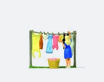 Preiser 28110 Escala HO Mulher Lavando Roupa Pendurada