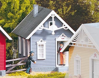 Piko 62240 G Scale Lewis Gingerbread House Building Kit