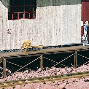 Piko 62287 G Scale Loading Dock for Goods Sheds