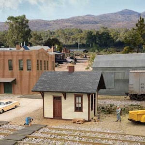 Walthers Cornerstone 933-4061 HO Flag Stop Station Kit