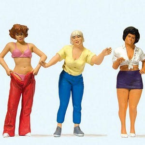 Preiser 44902 G Scale Sports & Recreation -- Women at Campsite pkg(3)