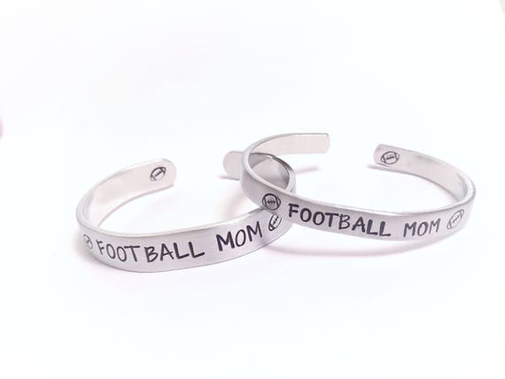 Football Mom Bracelet Football Mom Jewelry Hand Stamped Bracelet Personalized Football Jewelry Football Team Mom Team Mom Football Mom Etsy Canada