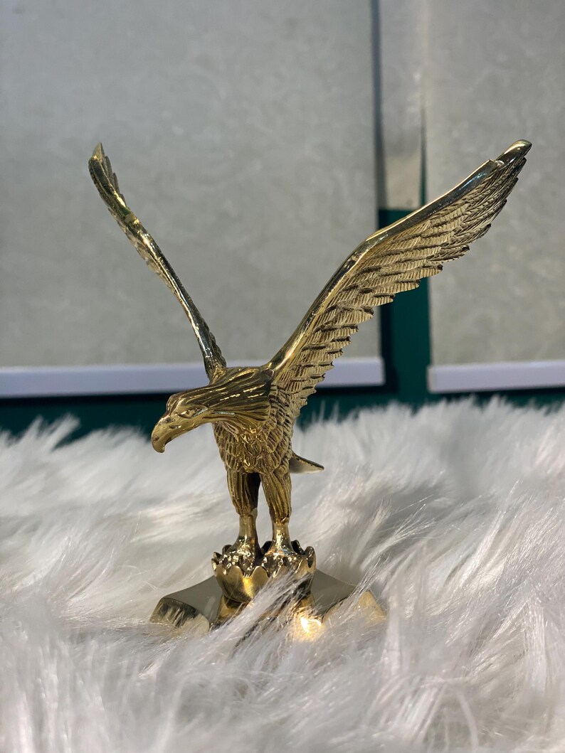 Eagle Statue, Bird Sculpture, Handcrafted Statue