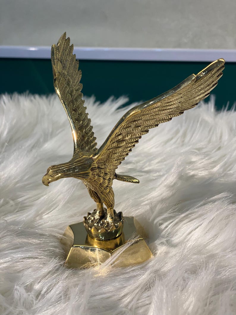 Eagle Statue, Bird Sculpture, Handcrafted Statue