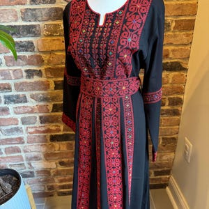 Embroidered Palestinian Style Traditional Thobe