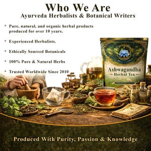 K&ouml;nnte beinhalten: Ein Bild mit Kr&auml;uterprodukten, darunter eine Packung Ashwagandha-Kr&auml;utertee, Teetassen und verschiedene Kr&auml;uter. Der Text lautet &bdquo;Wer wir sind: Ayurveda-Kr&auml;uterkundler & Botanische Autoren&ldquo;. Das Bild hebt die Reinheit und Nat&uuml;rlichkeit der Produkte hervor.