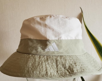 Vintage 90s Adidas Green White UV Protection Y2K streatwear Bucket