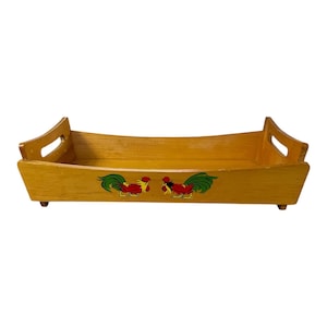 Vintage Wooden Rooster Tray – Mid-Century Farmhouse Style
