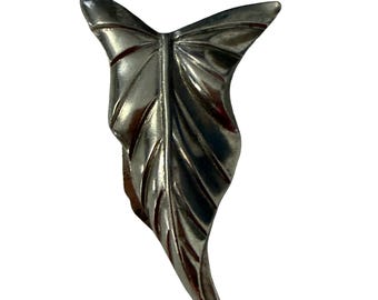 Fermaglio per abito a forma di foglia in stile Art Déco vintage, color argento, per pelliccia, sciarpa o maglione.