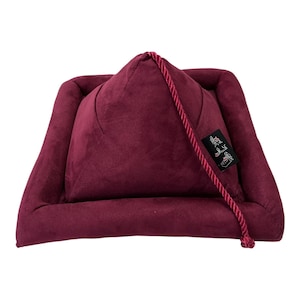 Y2K Hog Wild Peeramyd Pillow Stand – Burgundy Sueded Tablet & Book Holder, Hands-Free Support