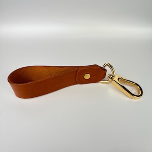 Elegant Leather Keychain - various colors