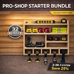 Op de afbeelding: Een houten plank met een pro-shop starterspakket. De plank bevat diverse elektrische gereedschappen, batterijen en opladers. Tekst bevat "PRO-SHOP STARTER BUNDLE", "BUILDER TESTED PLANS", "32 YEARS EXPERIENCE", en "2-IN-1 SYSTEM Save 25%"