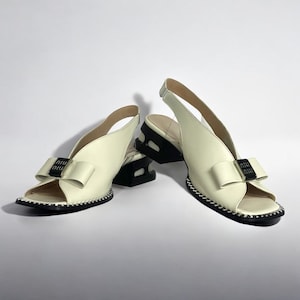Elegant Slingback Heeled Sandals – Cream Leather Peep Toe Shoes with Bow and Geometric Block Heel