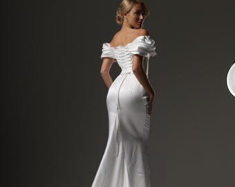 Fitted Mermaid Satin Wedding Gown: Off-Shoulder Corset, Elegant Train